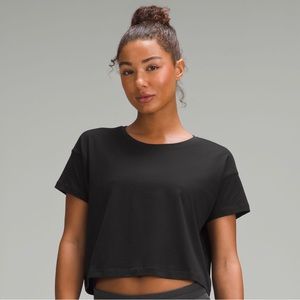 Lululemon cates cropped tee